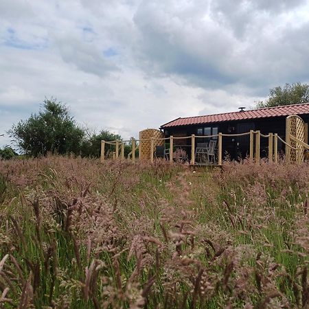 The Cabin Pakenham ภายนอก รูปภาพ