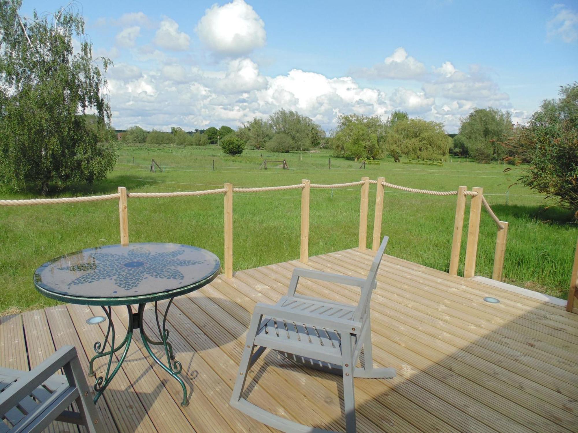 The Cabin Pakenham ภายนอก รูปภาพ